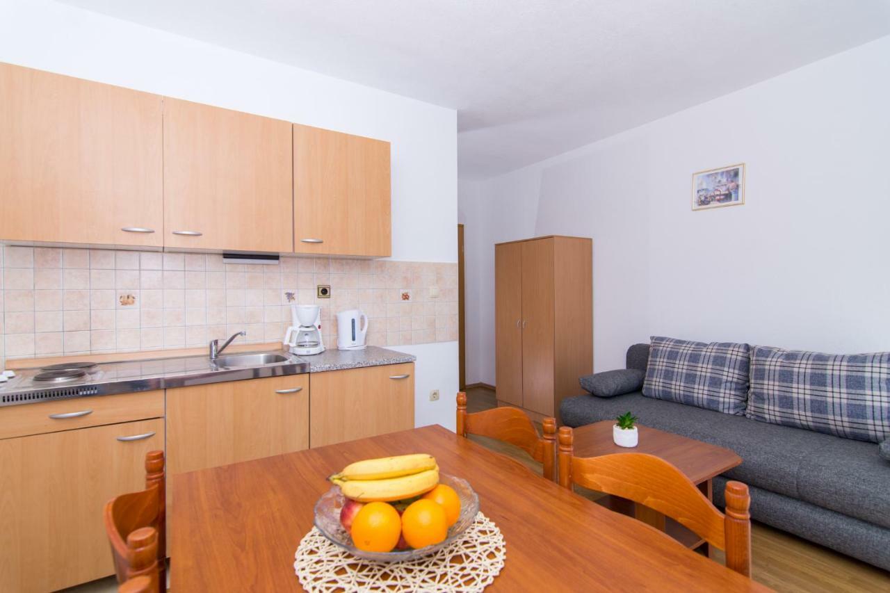 Apartments Jozic Seget Vranjica Exterior foto