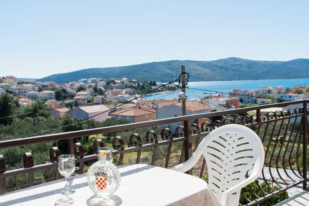 Apartments Jozic Seget Vranjica Exterior foto