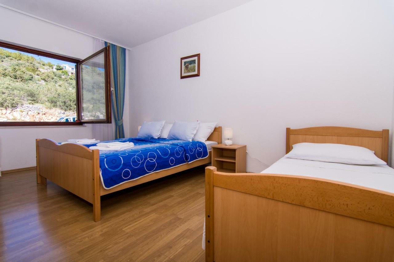 Apartments Jozic Seget Vranjica Exterior foto