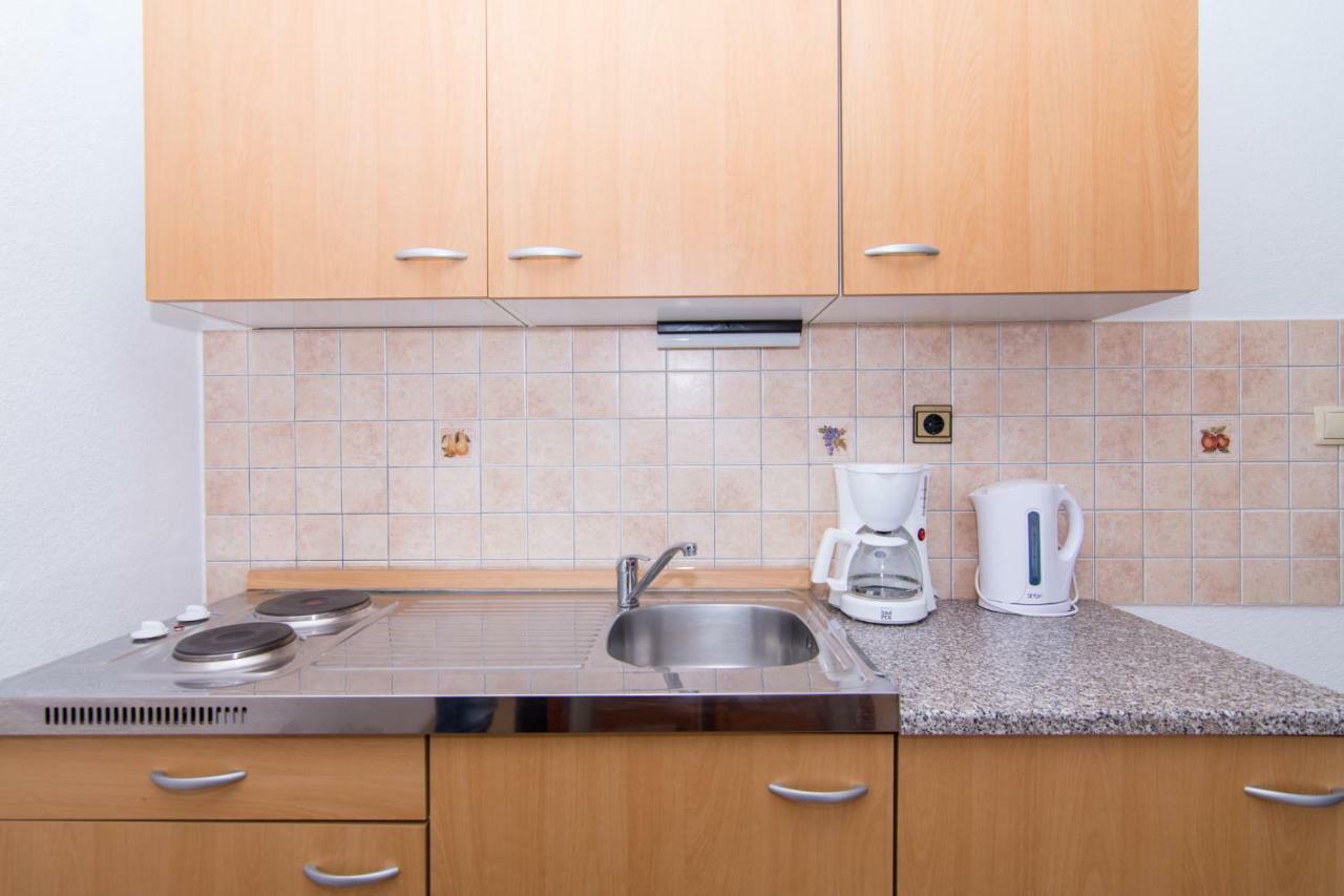 Apartments Jozic Seget Vranjica Exterior foto